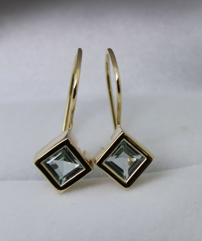 Kaedesigns New 9ct 9k Yellow Gold Light Blue Stone Earrings
