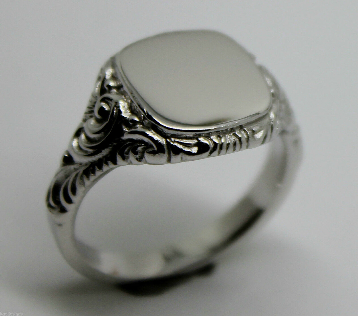 Genuine Solid Large Mens 9ct White Gold Square Engraved Signet Ring Size V
