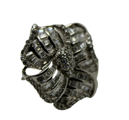 Genuine 18ct 750 Flower Cubic Zirconia White Gold Dress Ring