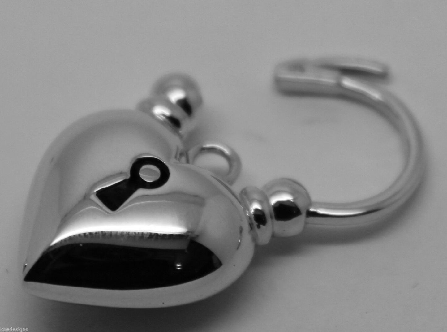 Kaedesigns 9ct 9k 375 Yellow Gold or White Gold or Rose Gold Heart Locket Padlock