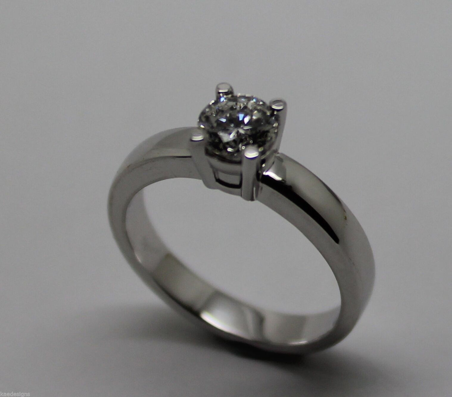 Genuine 18ct 18k Solid White Gold Round Cut Ring Size J 1/2