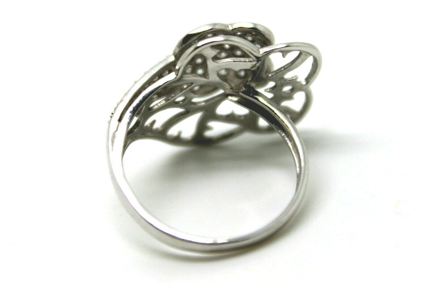 Genuine 18ct Four Leaf Clover Cubic Zircon White Gold Dress Ring
