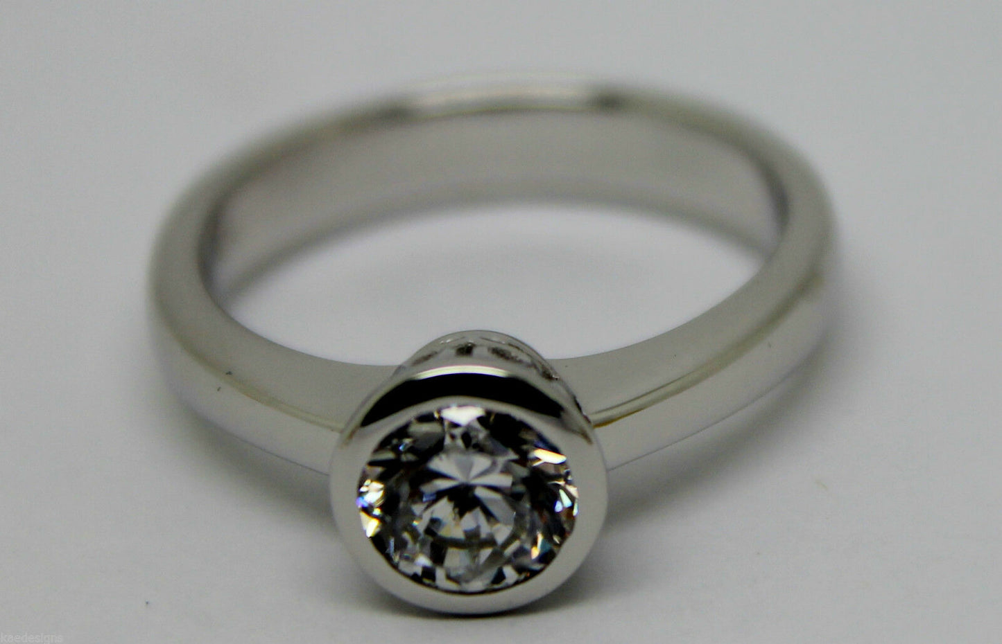 Genuine Cubic Zirconia 9ct Solid White Gold  Ring Size Q