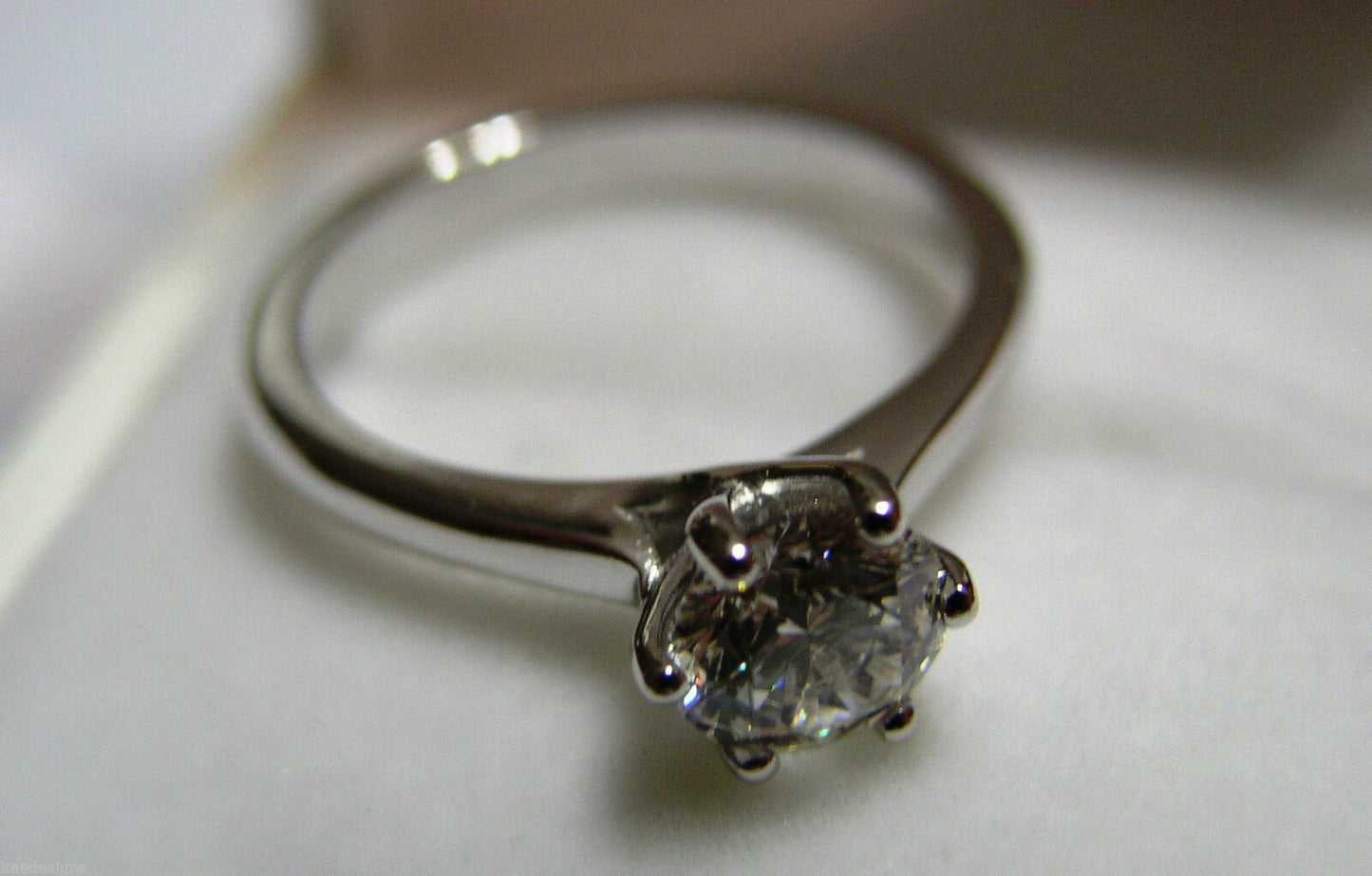 Genuine 18ct 750 Cubic Zirconia Solid White Gold Claw Set Ring