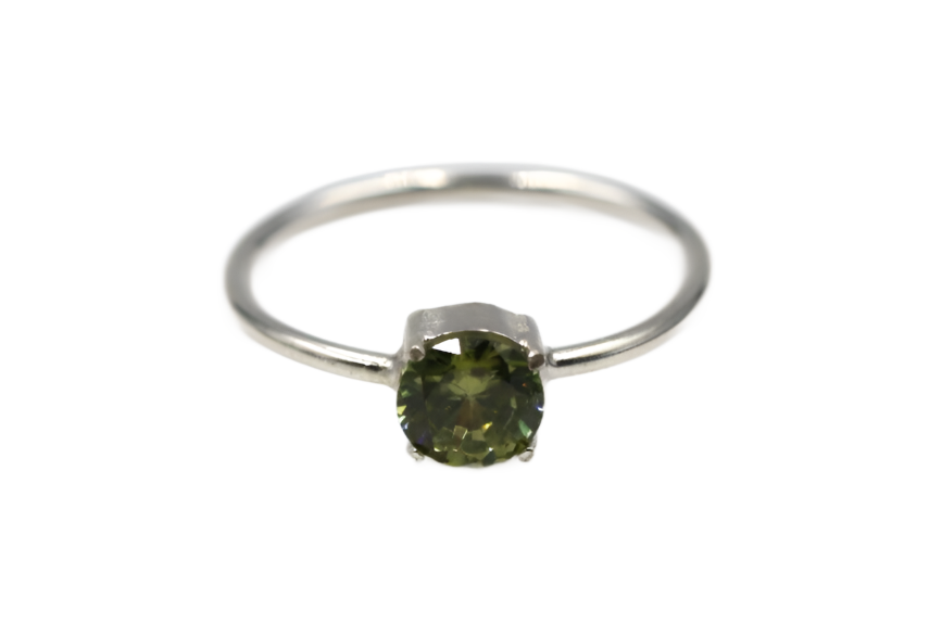 Size P August Birthstone Sterling Silver 925 Green Peridot Ring