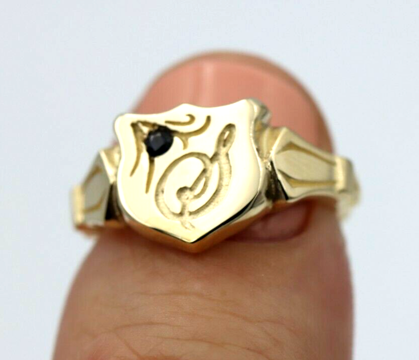 Solid Australian Sapphire 9ct Yellow Gold Shield Signet Ring Size K Engraved with Letter S